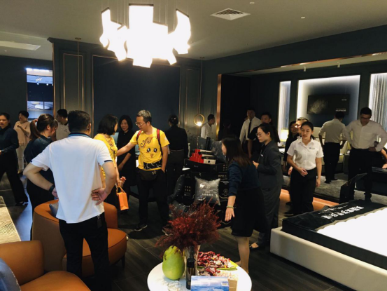 席梦思迎国庆甜梦席卷韶关(图6)