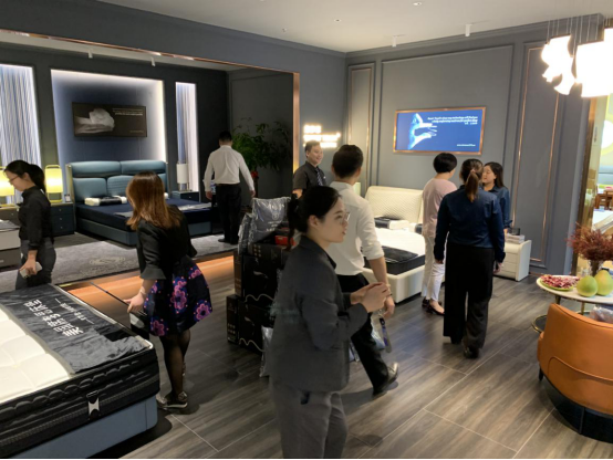 席梦思Sweet Touch®携甜梦再现长安(图2)